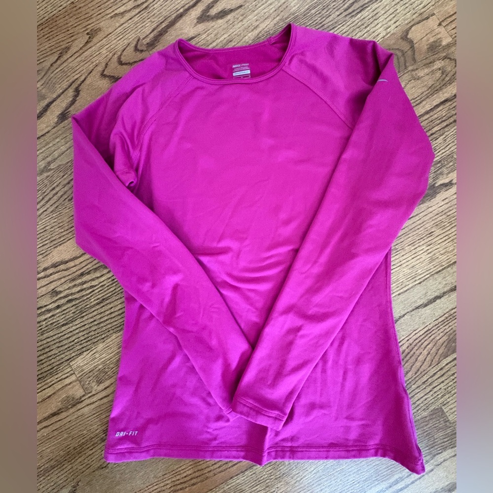 Nike Pro magenta long sleeve top in a L